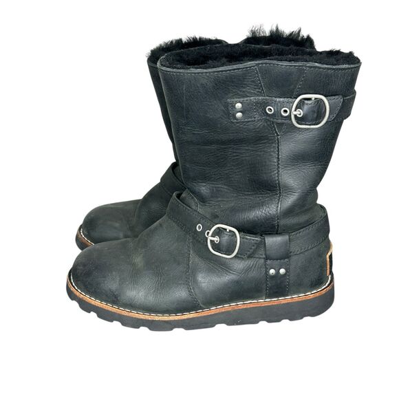 Ugg Other - UGG Black Leather Buckle Boots Shearling Lined Girl's Size 5
